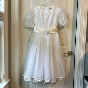 VTG  Bonnie Jean Dress Size 14 Lace White Wedding, Flower Girl Ivory Satin trim